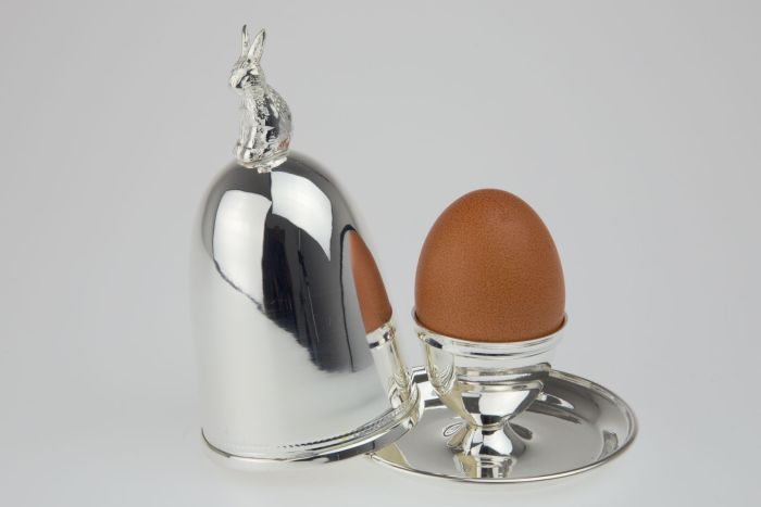 Eierbecher mit Haube und Hase versilbert