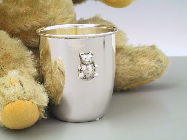 Silber Kinderbecher Taufbecher Bär mittlere Größe